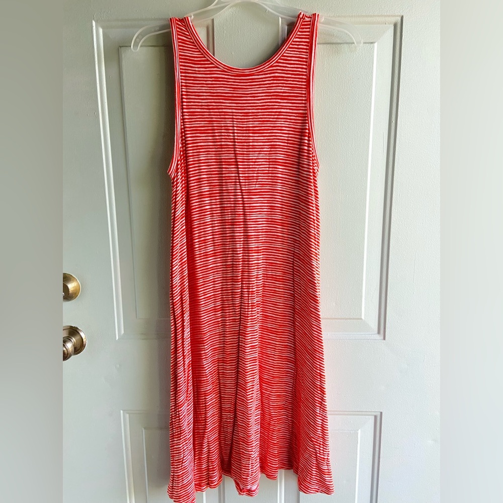 Old Navy White and Orange Sleeveless Midi Sundress